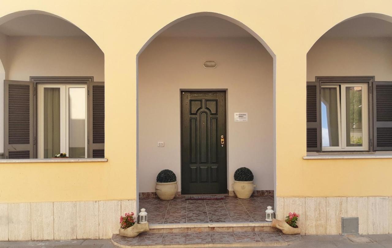 B&B Monday Φιουμιτσίνο Εξωτερικό φωτογραφία
